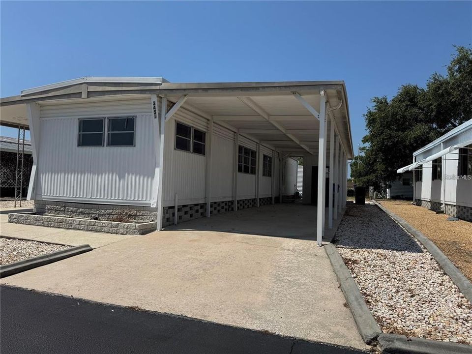For Rent: $1,200 (2 beds, 2 baths, 672 Square Feet)
