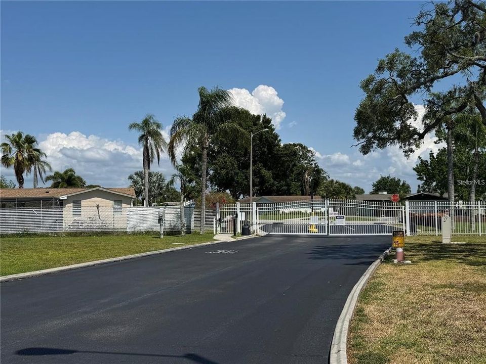 For Rent: $1,200 (2 beds, 2 baths, 672 Square Feet)