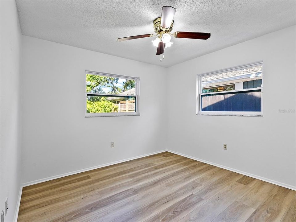 For Sale: $345,000 (3 beds, 2 baths, 1480 Square Feet)