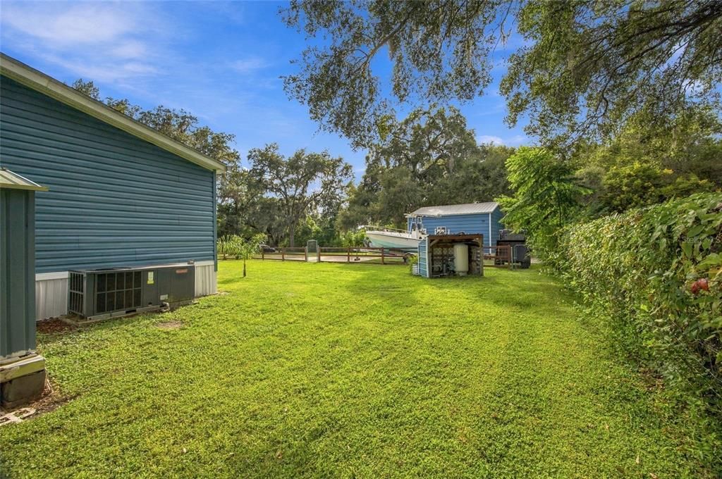 For Sale: $269,900 (2 beds, 2 baths, 1080 Square Feet)