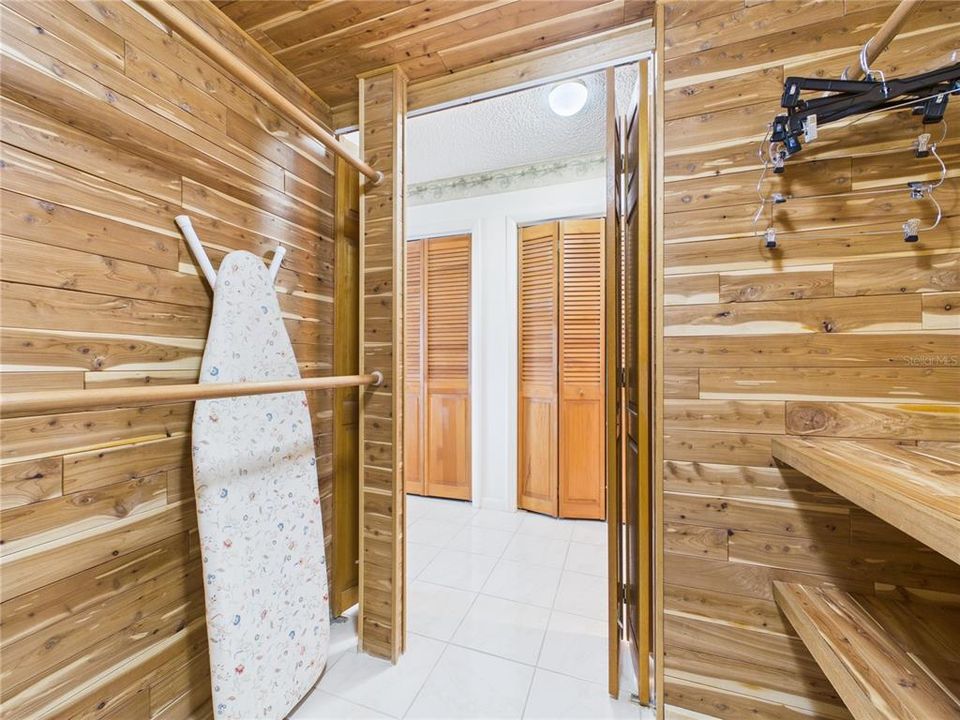 В аренду: $2,200 (2 спален, 2 ванн, 1370 Квадратных фут)