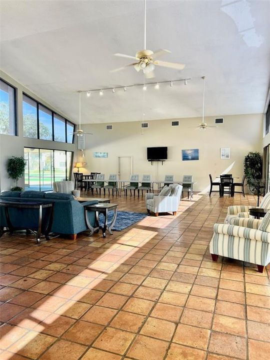 For Rent: $1,750 (2 beds, 2 baths, 1070 Square Feet)