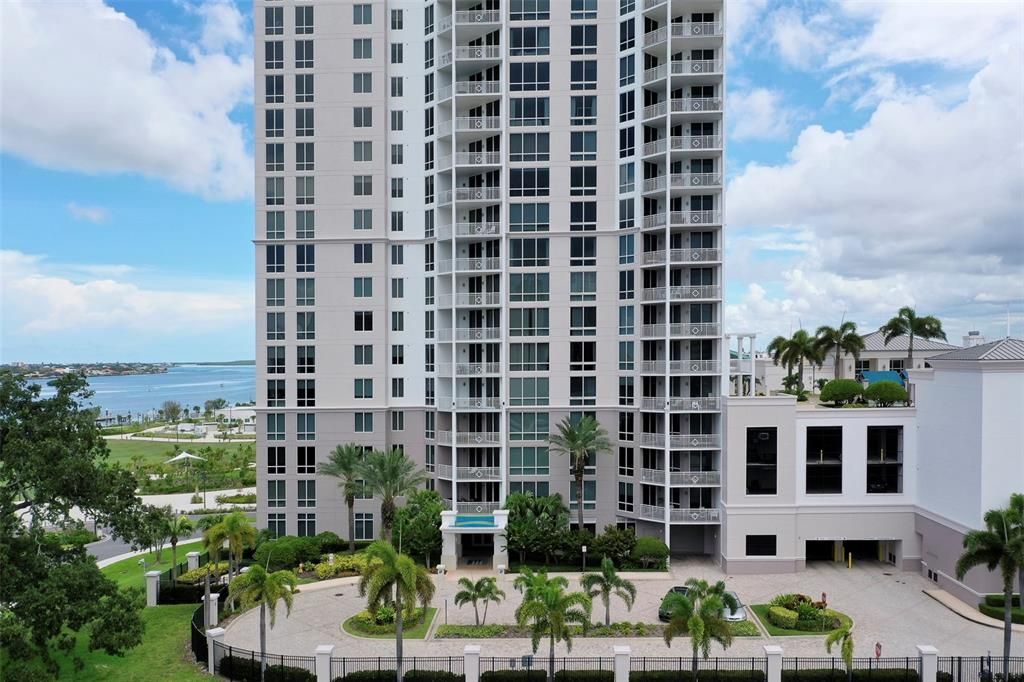 For Rent: $4,500 (2 beds, 2 baths, 1458 Square Feet)