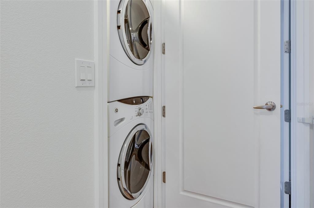 For Rent: $4,500 (2 beds, 2 baths, 1458 Square Feet)