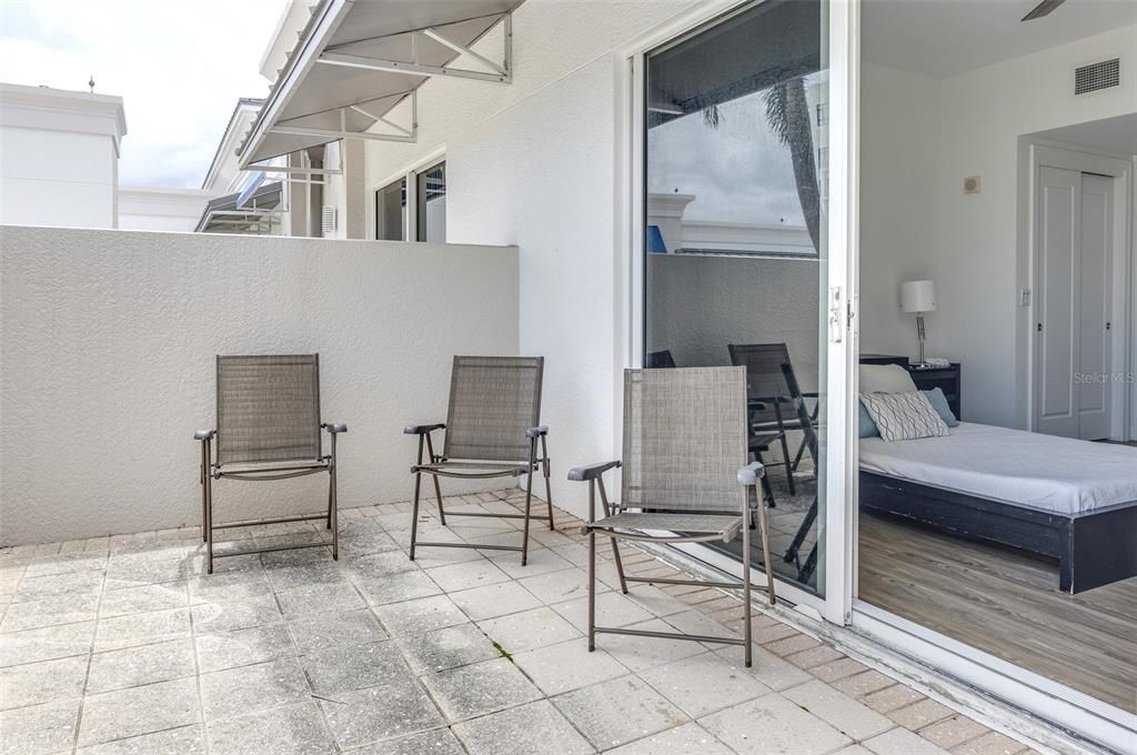 For Rent: $4,500 (2 beds, 2 baths, 1458 Square Feet)