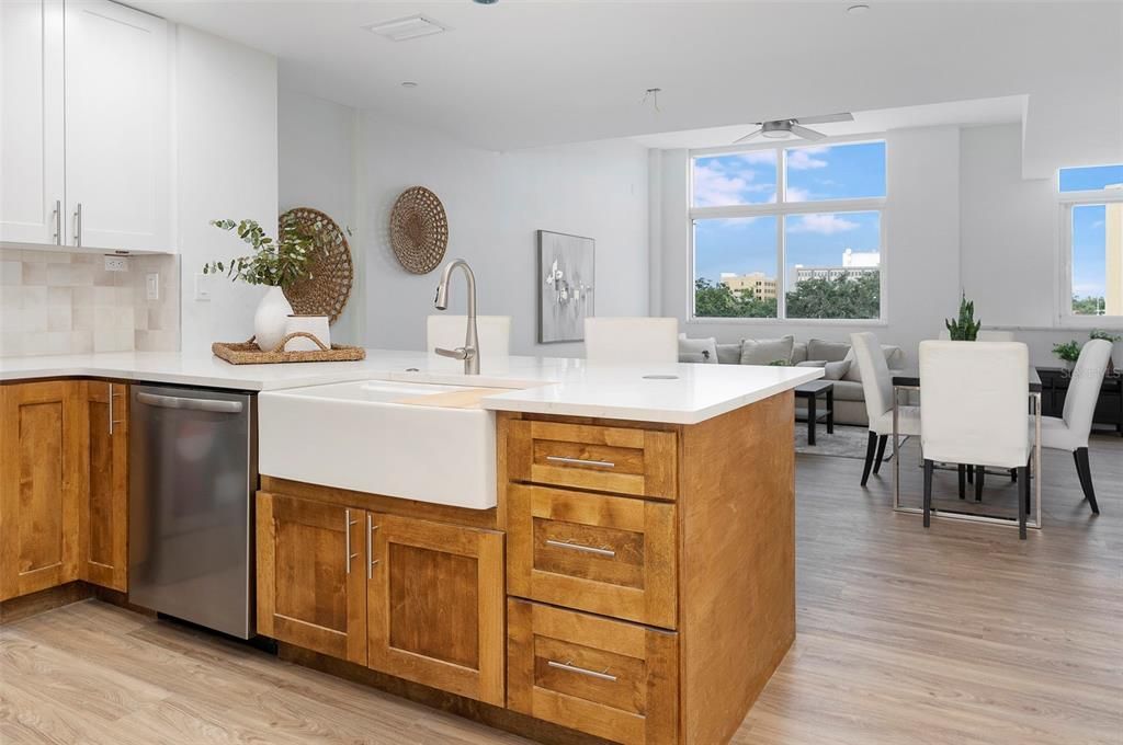 For Rent: $4,500 (2 beds, 2 baths, 1458 Square Feet)
