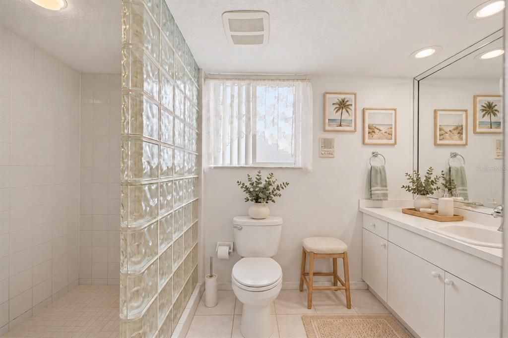 For Sale: $469,900 (3 beds, 4 baths, 2174 Square Feet)