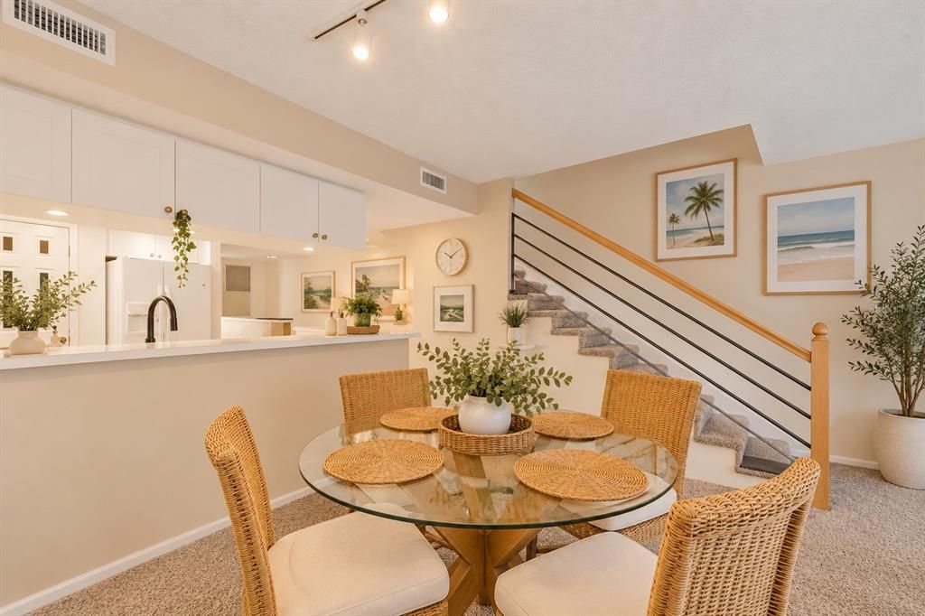 For Sale: $469,900 (3 beds, 4 baths, 2174 Square Feet)