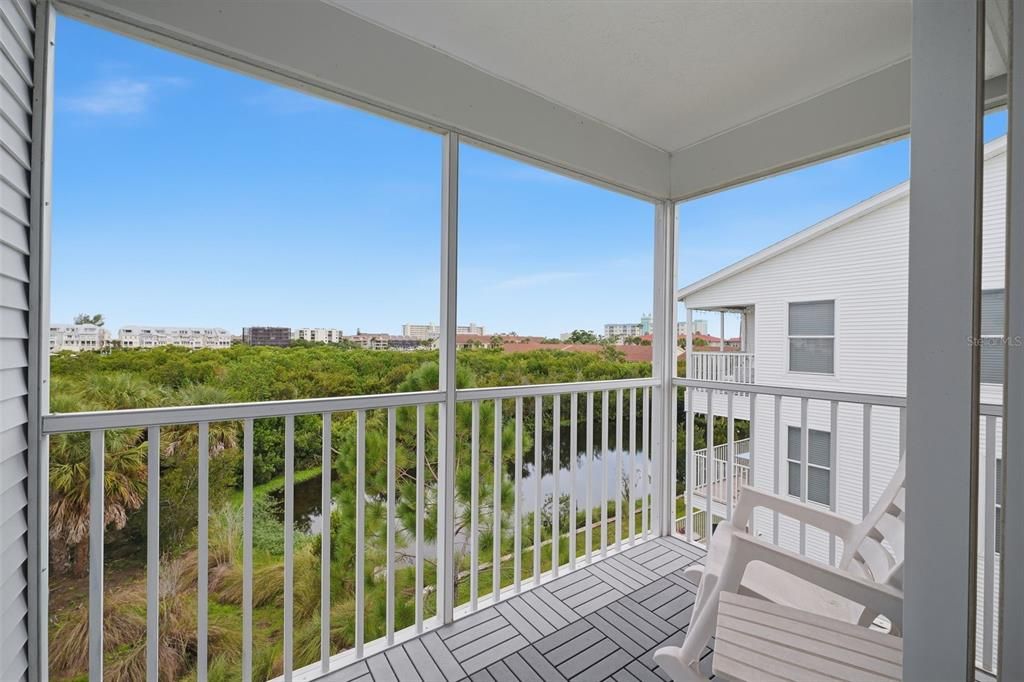 For Sale: $469,900 (3 beds, 4 baths, 2174 Square Feet)