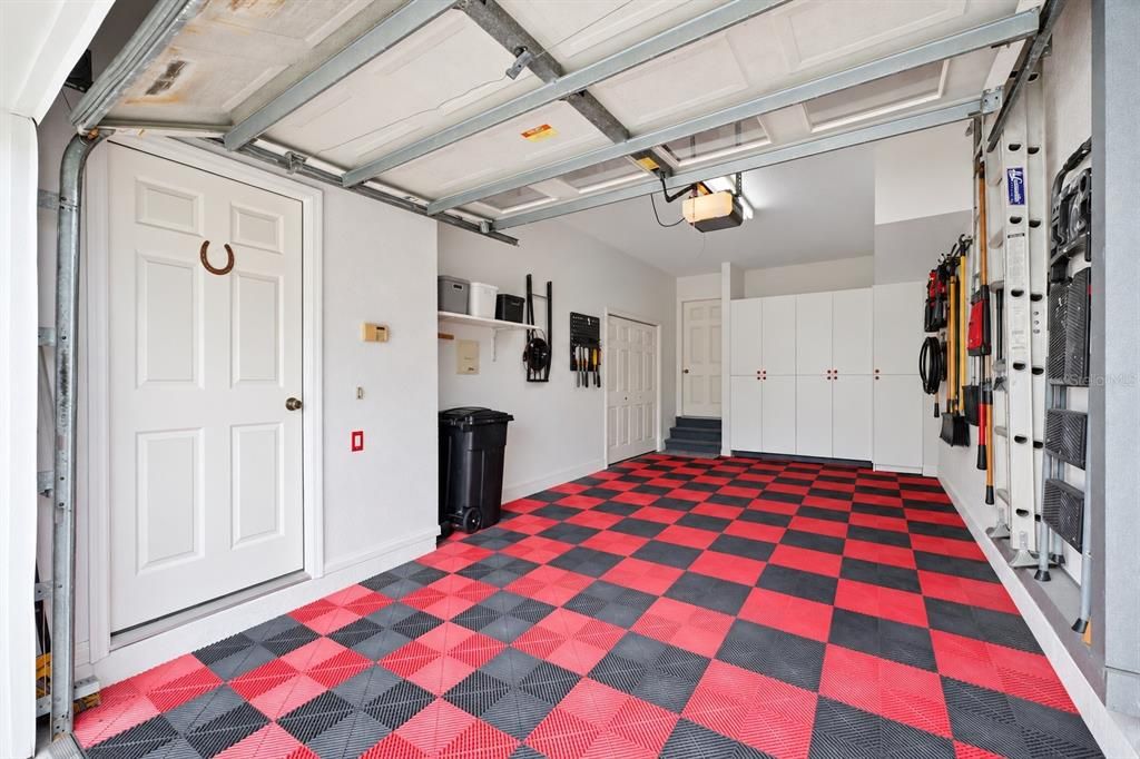 For Sale: $469,900 (3 beds, 4 baths, 2174 Square Feet)