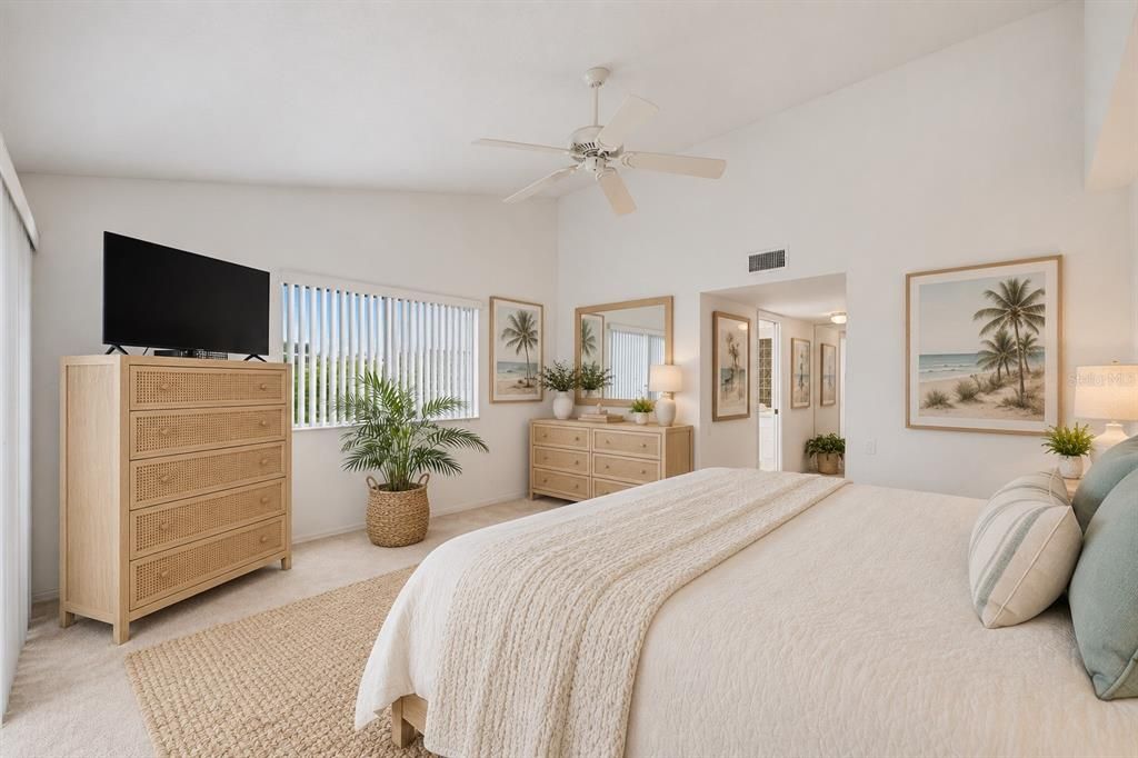 For Sale: $469,900 (3 beds, 4 baths, 2174 Square Feet)