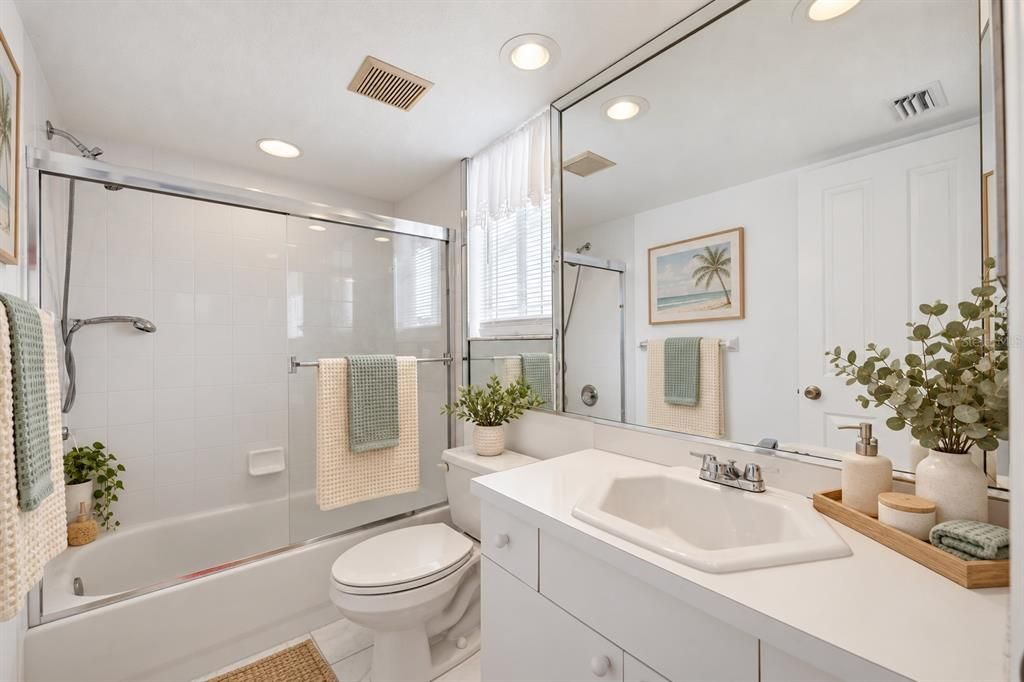 For Sale: $469,900 (3 beds, 4 baths, 2174 Square Feet)