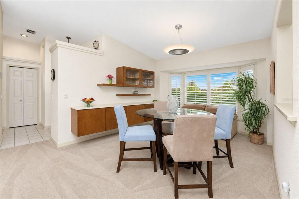 Activo con contrato: $609,900 (3 camas, 2 baños, 1859 Pies cuadrados)