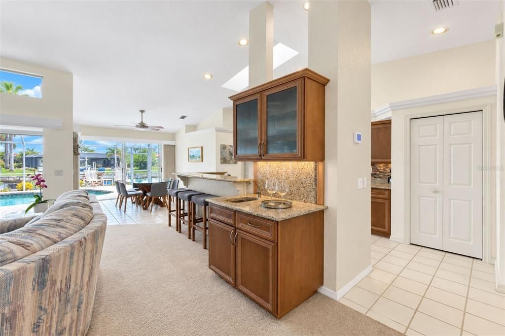 Activo con contrato: $609,900 (3 camas, 2 baños, 1859 Pies cuadrados)