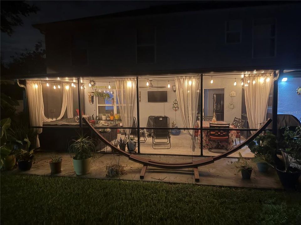 En Venta: $517,000 (4 camas, 3 baños, 2353 Pies cuadrados)