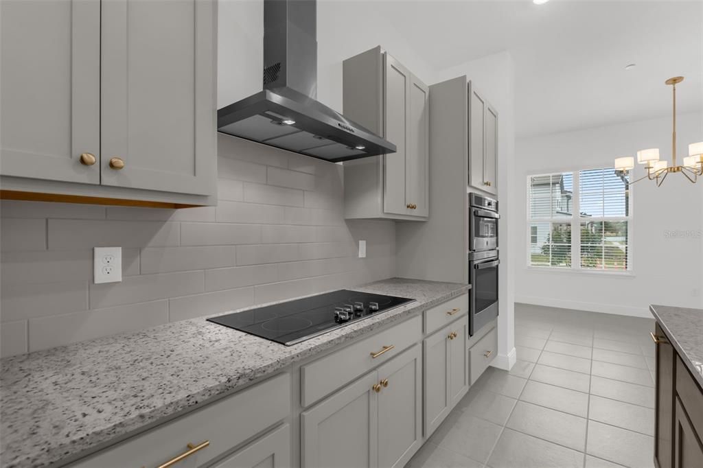 В аренду: $3,700 (3 спален, 2 ванн, 1649 Квадратных фут)
