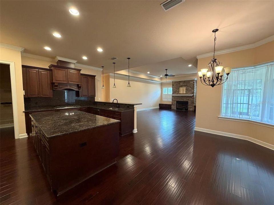 For Sale: $1,375,000 (5 beds, 3 baths, 3889 Square Feet)