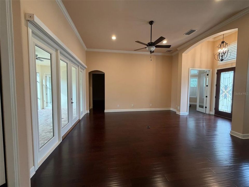 For Sale: $1,375,000 (5 beds, 3 baths, 3889 Square Feet)