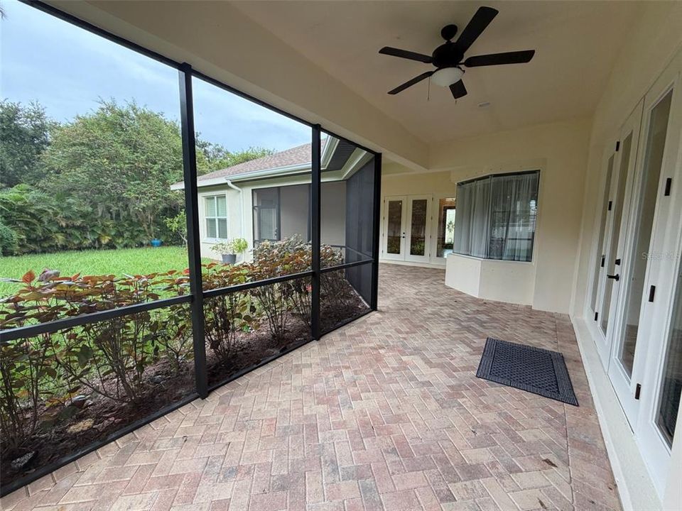 For Sale: $1,375,000 (5 beds, 3 baths, 3889 Square Feet)