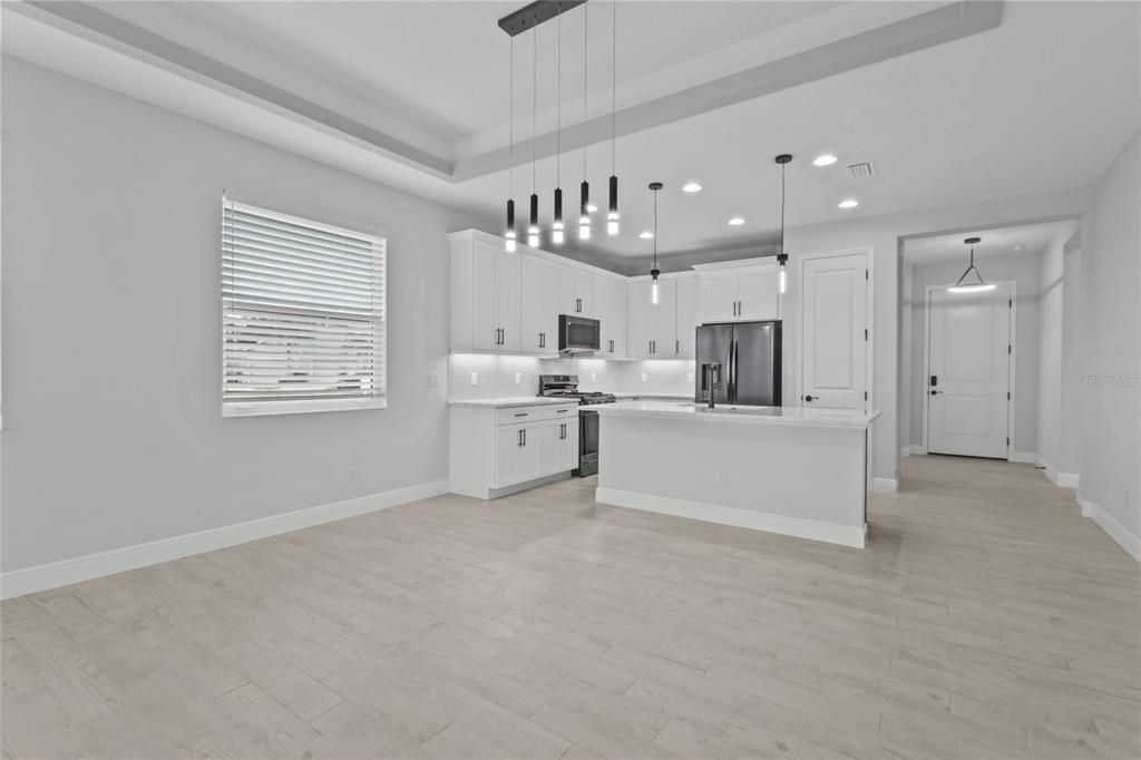 For Rent: $2,800 (2 beds, 2 baths, 1575 Square Feet)