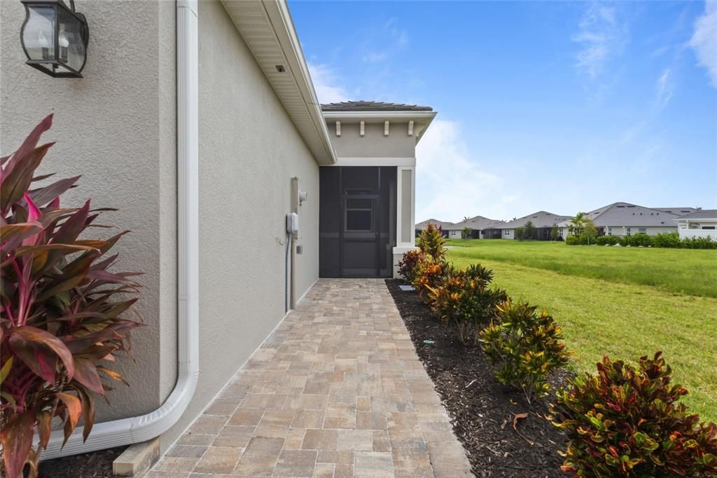 For Rent: $2,800 (2 beds, 2 baths, 1575 Square Feet)