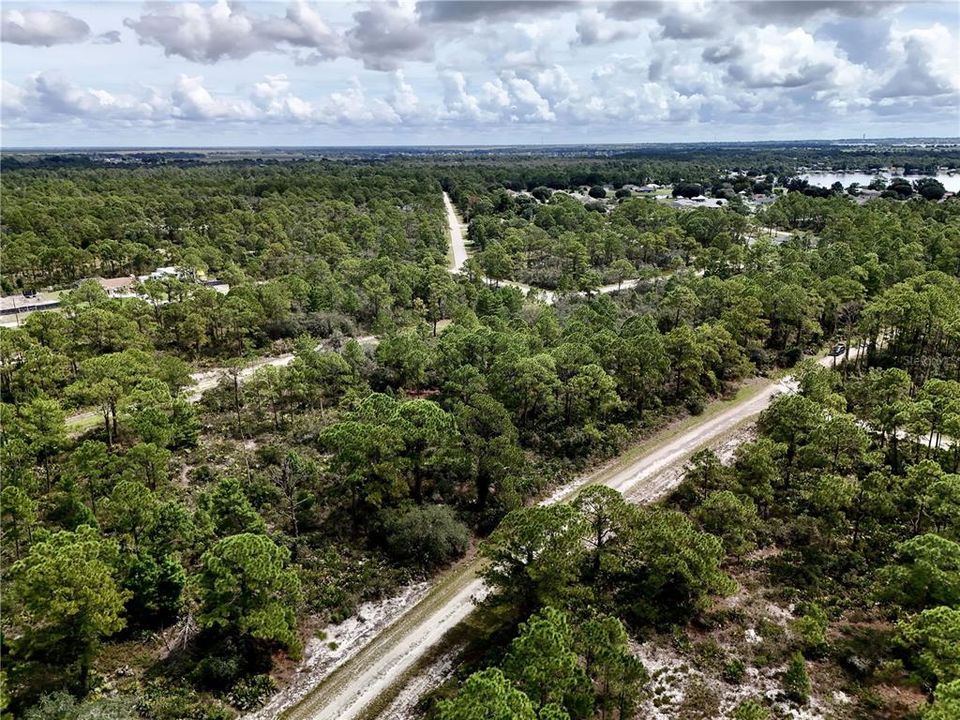 На продажу: $17,000 (0.24 acres)