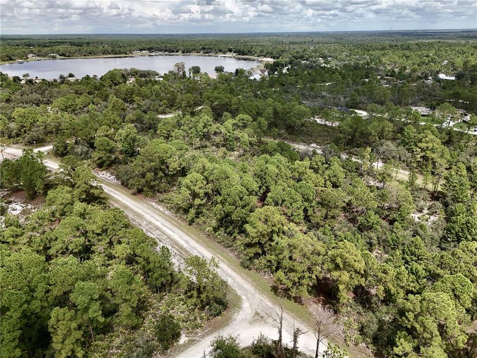 На продажу: $17,000 (0.24 acres)