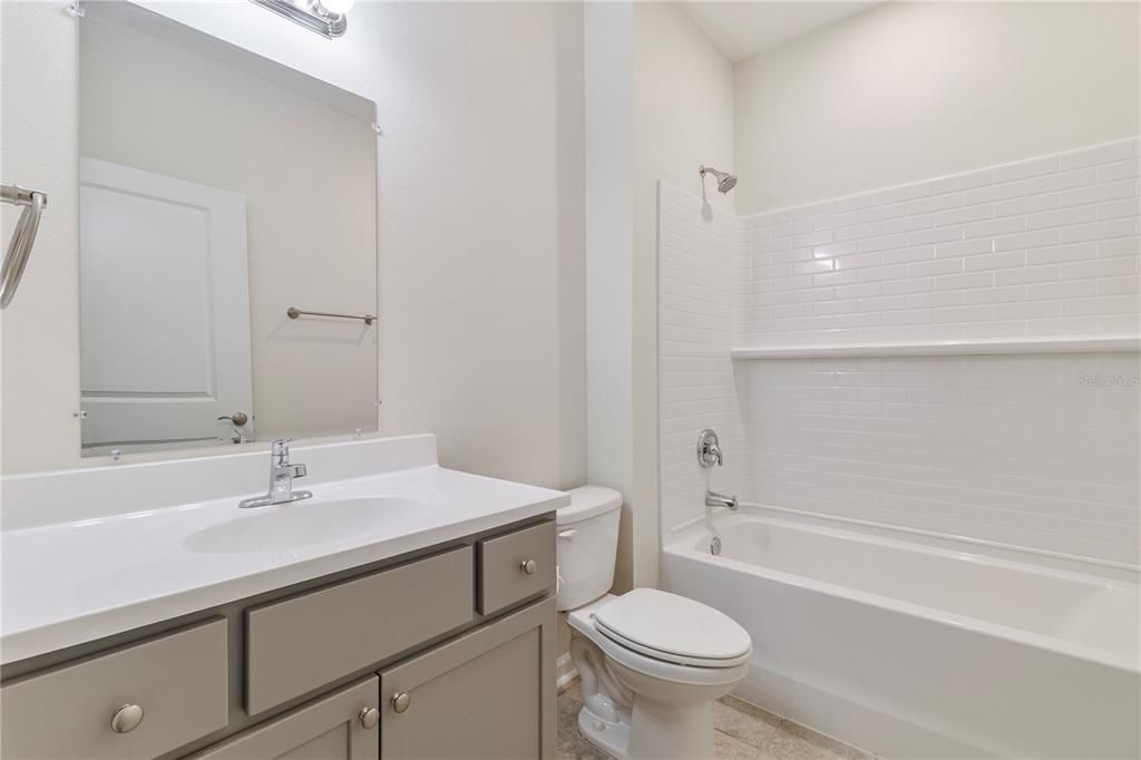 En Venta: $335,000 (2 camas, 2 baños, 1294 Pies cuadrados)