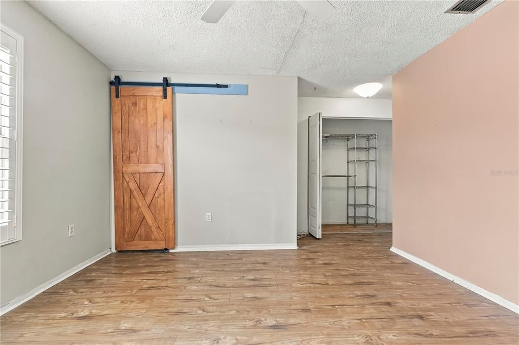 For Sale: $259,000 (3 beds, 2 baths, 1227 Square Feet)
