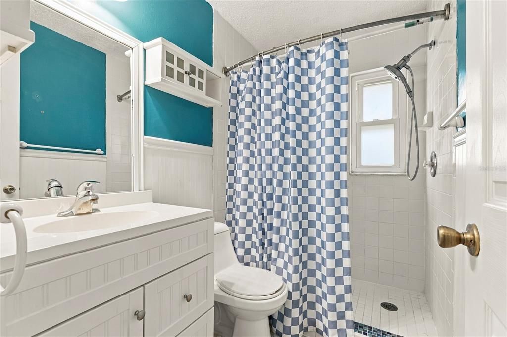 For Sale: $259,000 (3 beds, 2 baths, 1227 Square Feet)