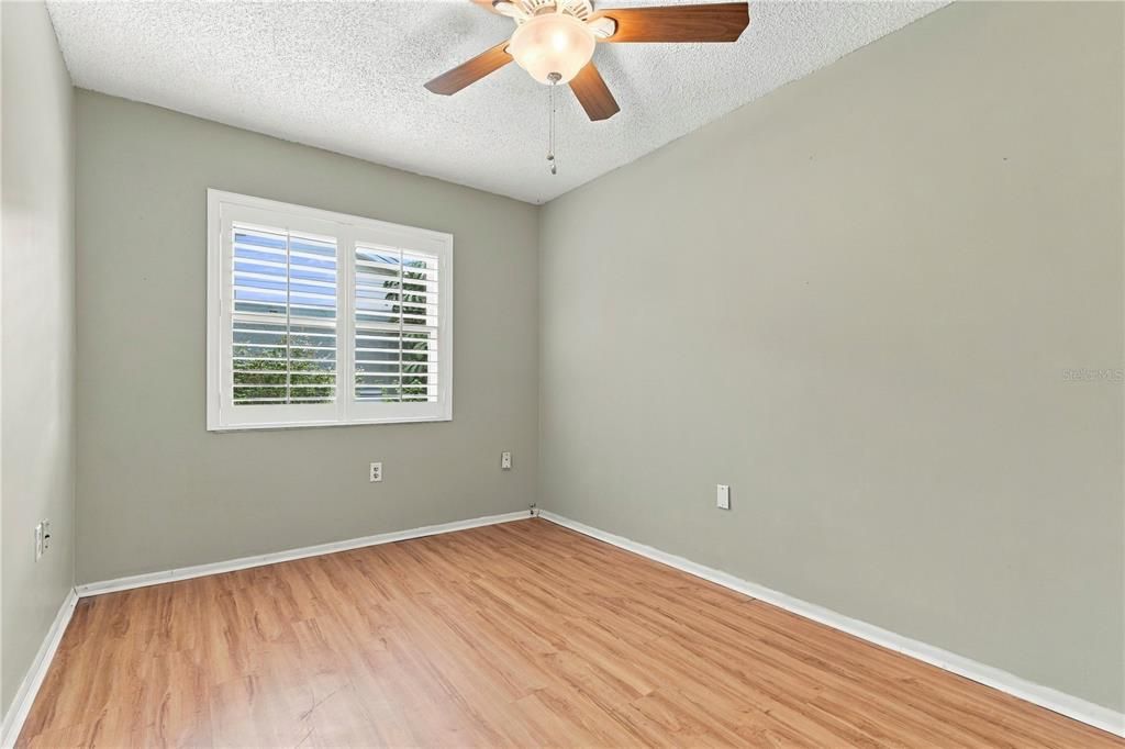 For Sale: $259,000 (3 beds, 2 baths, 1227 Square Feet)
