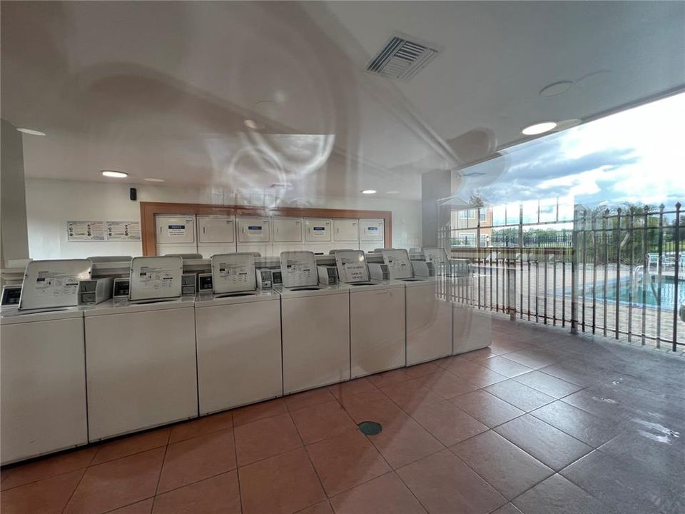 На продажу: $174,900 (2 спален, 2 ванн, 1026 Квадратных фут)