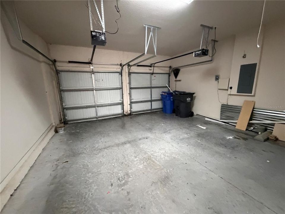 For Rent: $2,650 (3 beds, 2 baths, 1847 Square Feet)
