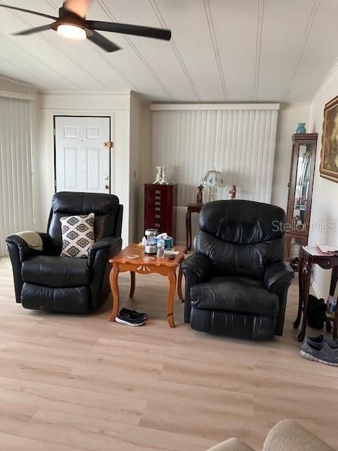 En Venta: $179,900 (2 camas, 2 baños, 1329 Pies cuadrados)