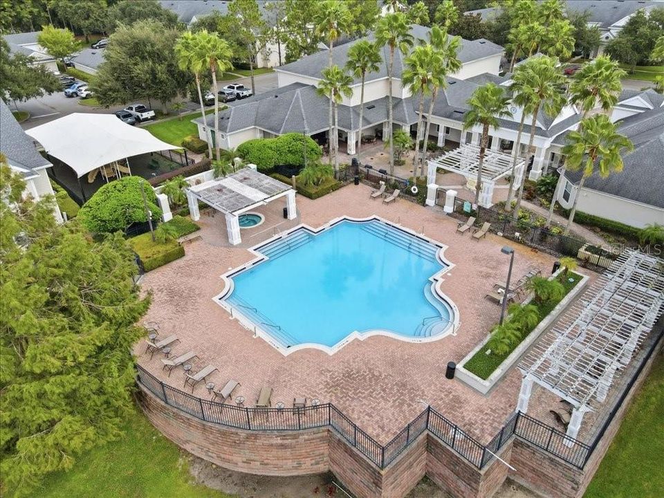 For Sale: $220,000 (1 beds, 1 baths, 738 Square Feet)
