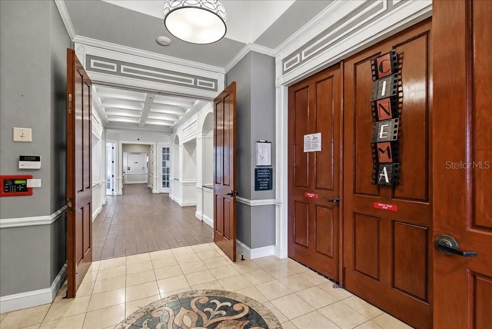 For Sale: $220,000 (1 beds, 1 baths, 738 Square Feet)