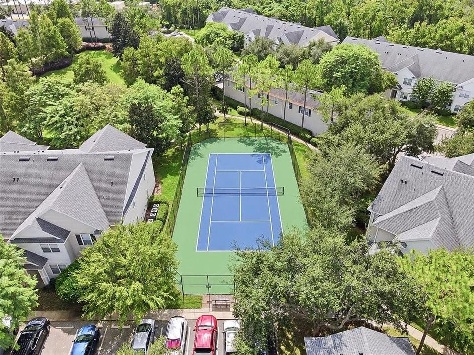 For Sale: $220,000 (1 beds, 1 baths, 738 Square Feet)