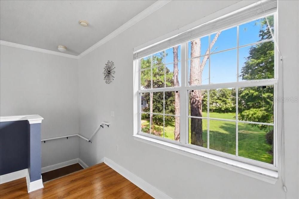 For Sale: $220,000 (1 beds, 1 baths, 738 Square Feet)