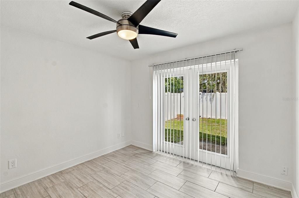 For Rent: $1,850 (2 beds, 1 baths, 783 Square Feet)