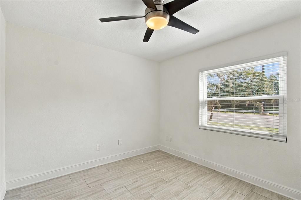For Rent: $1,850 (2 beds, 1 baths, 783 Square Feet)