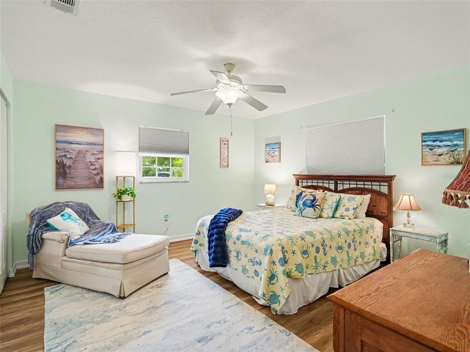 For Sale: $624,900 (2 beds, 2 baths, 1536 Square Feet)