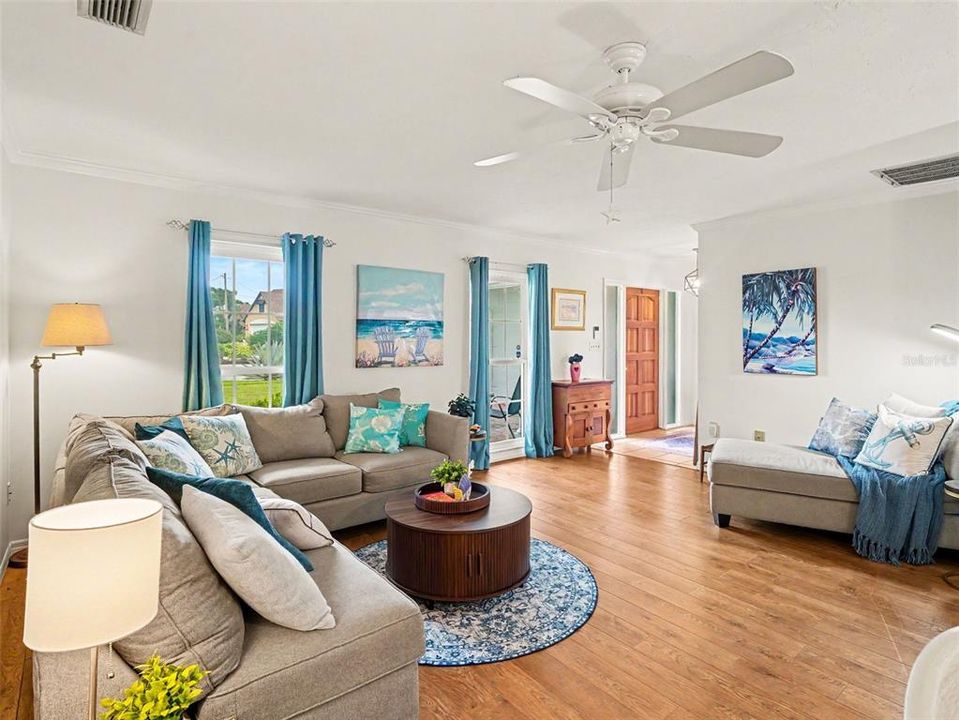 For Sale: $624,900 (2 beds, 2 baths, 1536 Square Feet)