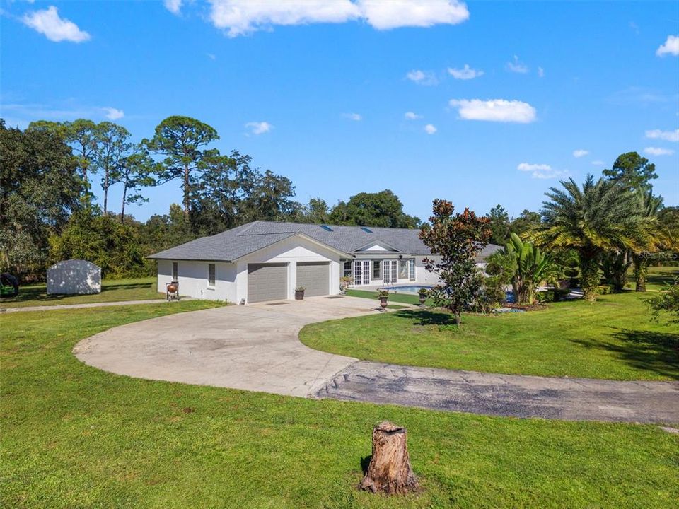 En Venta: $1,249,000 (5 camas, 4 baños, 3631 Pies cuadrados)
