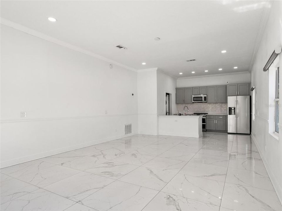En Venta: $1,249,000 (5 camas, 4 baños, 3631 Pies cuadrados)