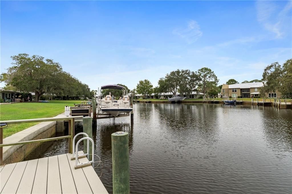 For Sale: $190,000 (2 beds, 2 baths, 1584 Square Feet)