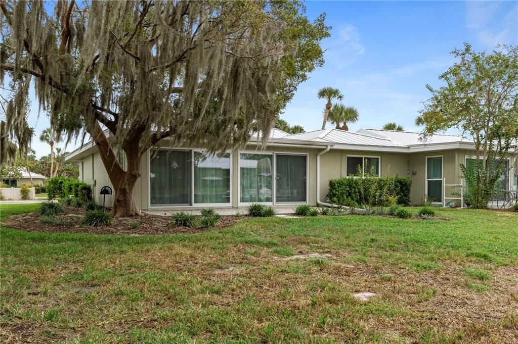 For Sale: $190,000 (2 beds, 2 baths, 1584 Square Feet)