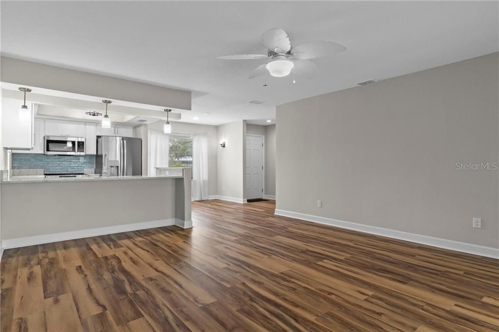 For Sale: $190,000 (2 beds, 2 baths, 1584 Square Feet)