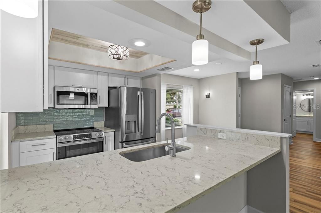 For Sale: $190,000 (2 beds, 2 baths, 1584 Square Feet)
