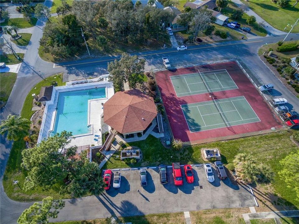 For Sale: $190,000 (2 beds, 2 baths, 1584 Square Feet)