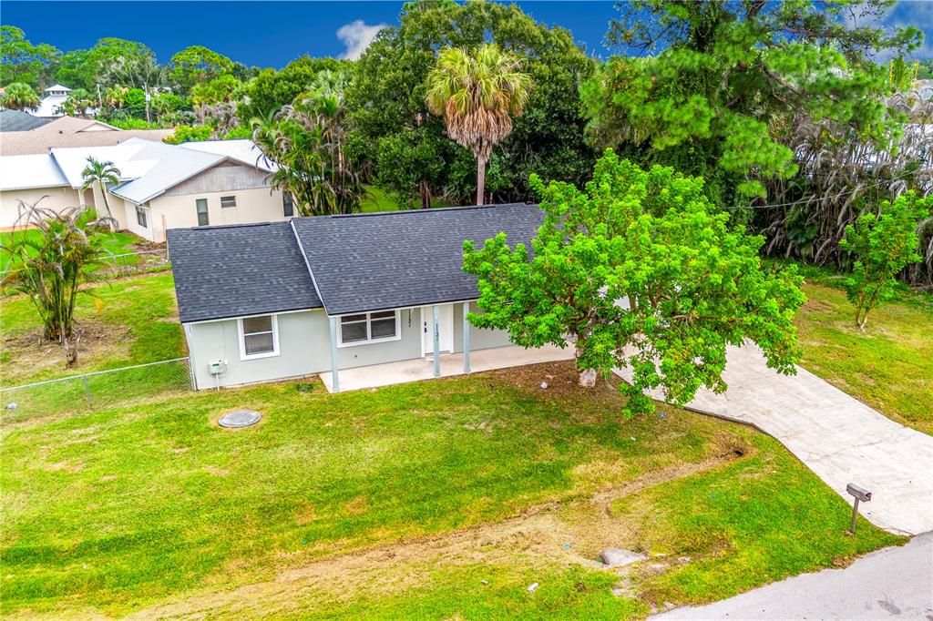 En Venta: $369,000 (3 camas, 2 baños, 1500 Pies cuadrados)